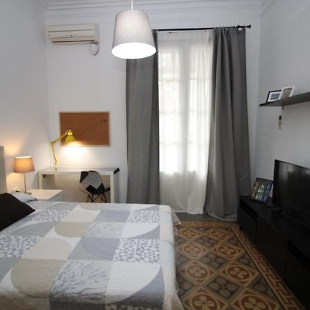 Alojamiento Roger Barcelone Extérieur photo