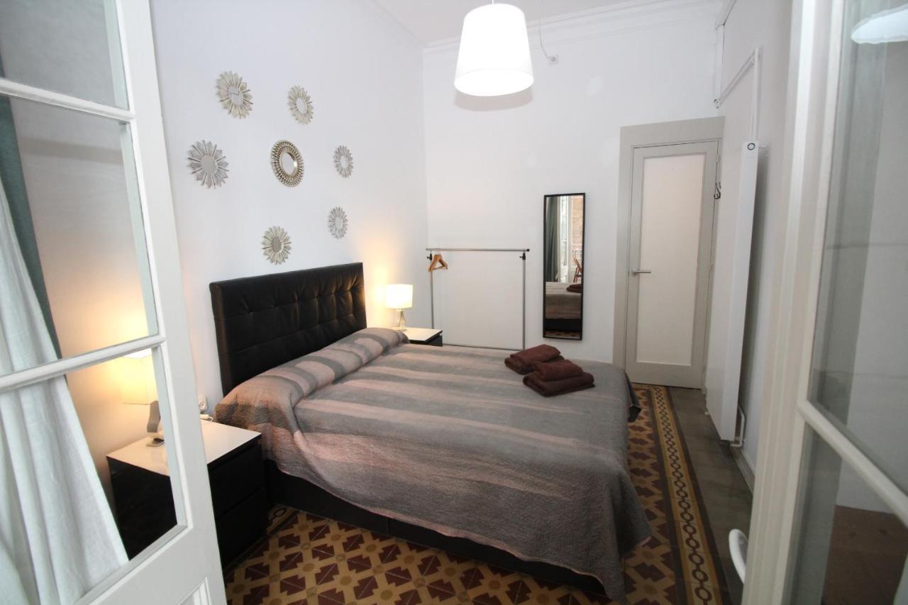 Alojamiento Roger Barcelone Extérieur photo
