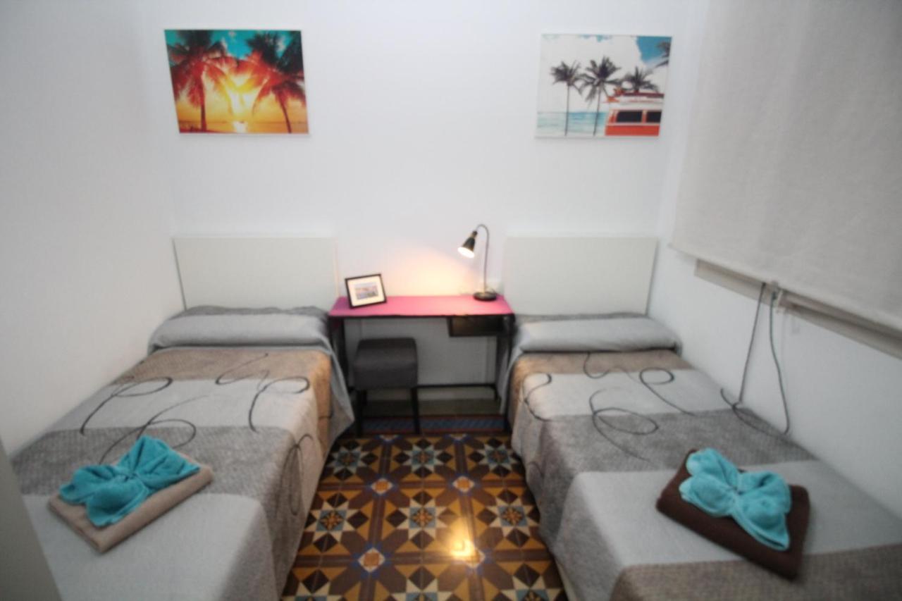 Alojamiento Roger Barcelone Extérieur photo