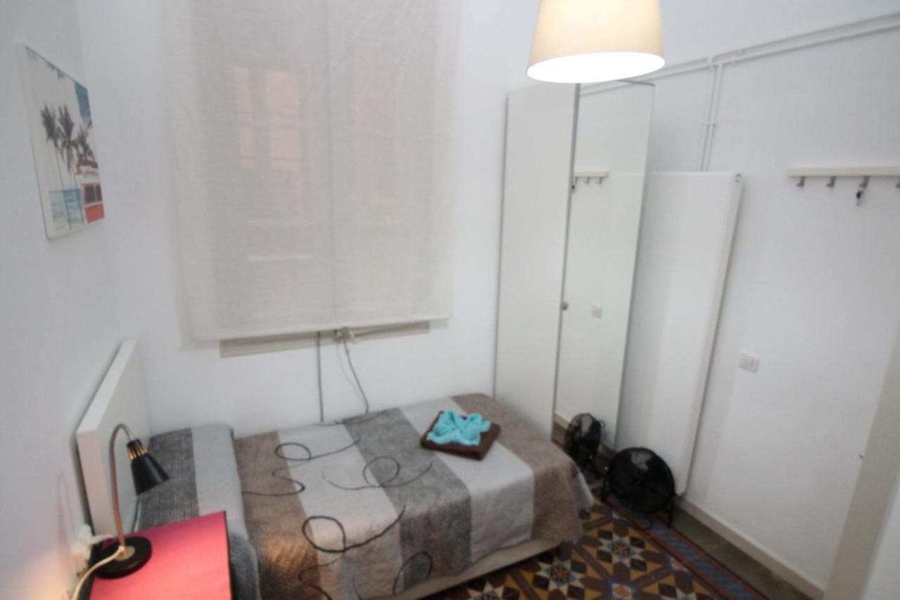 Alojamiento Roger Barcelone Extérieur photo