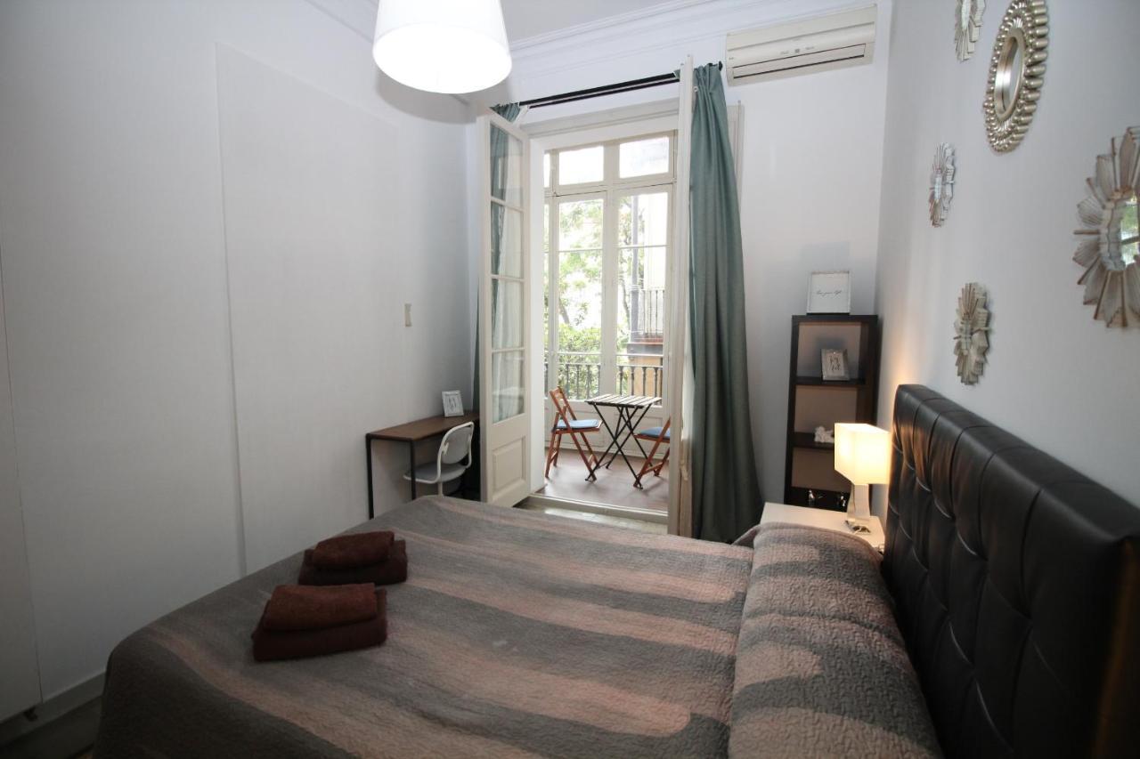 Alojamiento Roger Barcelone Extérieur photo